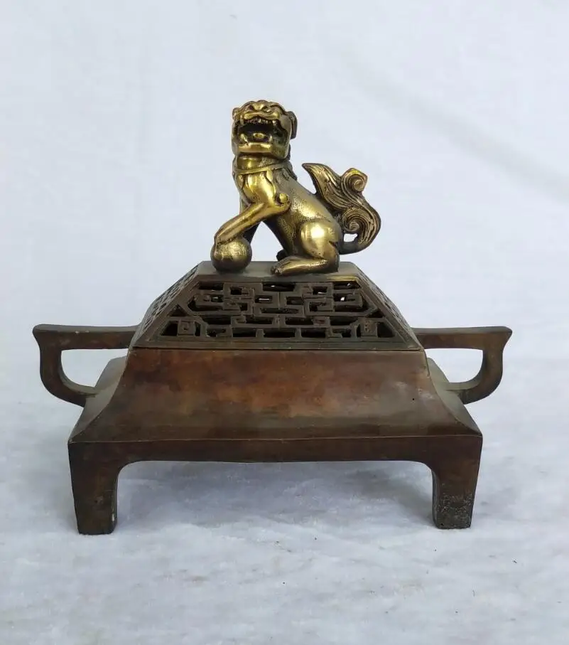 

Collection chinese old bronze gilt carved lion Incense Burner Home art decoration Antique censer Long :18 CM / 7.2inch
