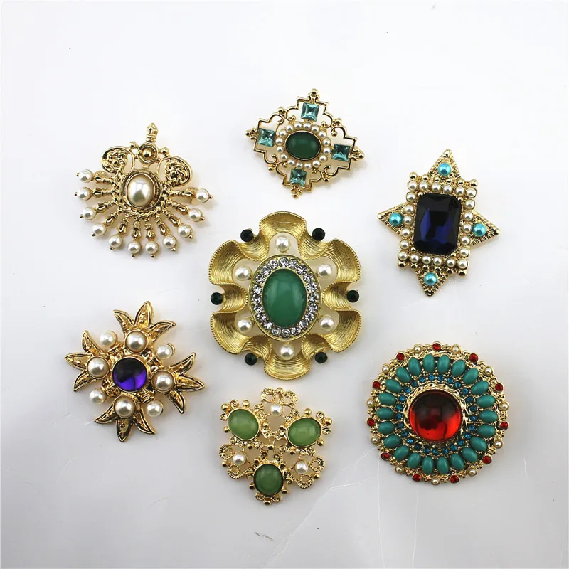 

Fashion new matte gold multi-style inlay resin brooch coat coat shawl accessories pin 2019 gorgeous Boutonniere wholesale