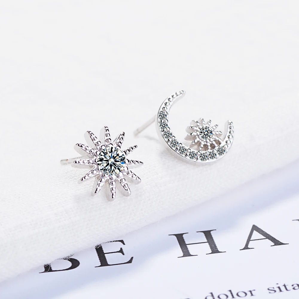 

Fashion Trend Stud Earrings Asymmetric Stud Earrings Shiny Zircon Stud Earrings Retro Moon Jewelry Personality Vintage Jewelry