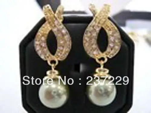 

Hot sell Noble- Wholesale price FREE SHIPPING ^^^^Elegant White Pearl Crystal Inlay Cross 18KGP Drape Women Earrings Studs Jewel
