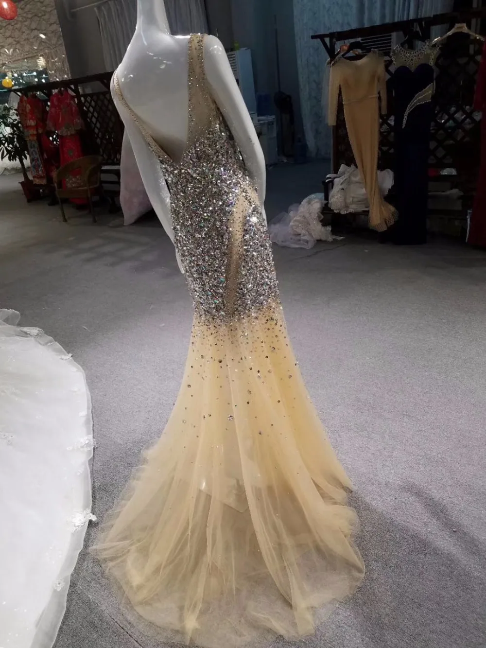 Cloverbridal роскошные классические без рукавов Русалка Шампанское Тюль платье для выпускного вечера с камнями Бисероплетение Великолепный 2017