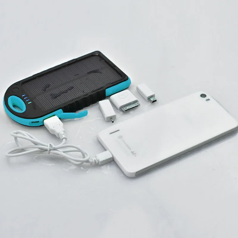 SOCO convenient solar power charger (10)