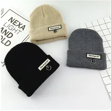 Зимняя Весенняя Новая повседневная вязаная шапка Skullies& Beanies, модная новинка, шерстяная хлопковая шапка для женщин и мужчин