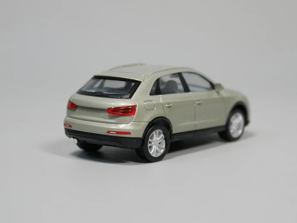 Модель в масштабе Ho herpa 1:87 модель автомобиля Audi Q3|Наземный транспорт| |