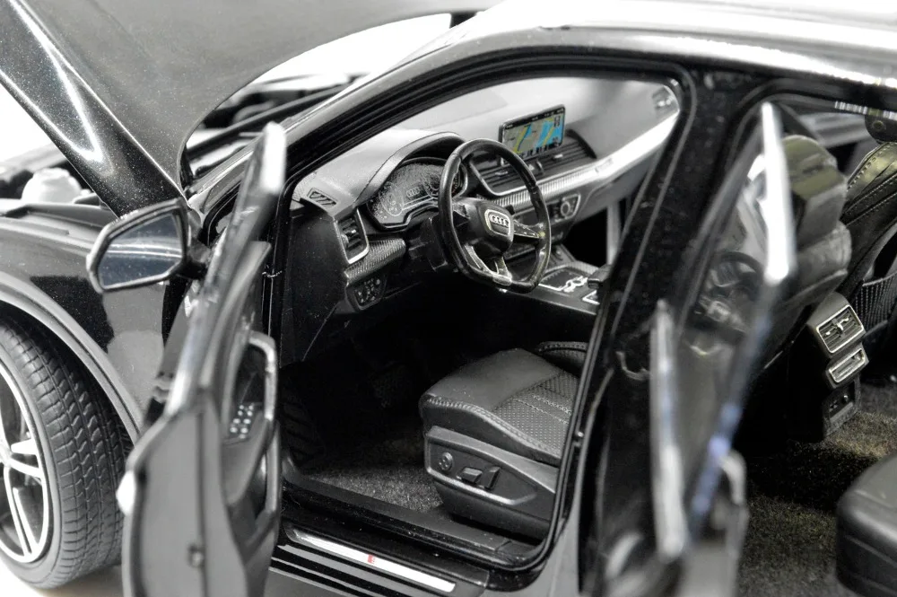 Audi Q5L 2018 Black 15