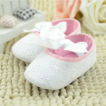 

2015 Pure White Christening Baptism Lace Princess Newborn Baby Girl Shoes Infant Toddler Flower First Walkers Shoes For Girls