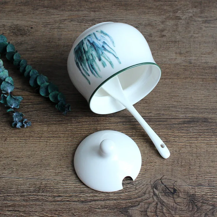 European Style Ceramics Spice Jar Kitchen Creative Sauce Cans Salt Sugar Pepper Storage Tank China Seasoning Box