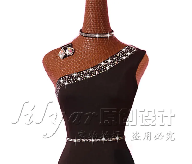 Индивидуальные латинские танцевальные платья женские платья танцевальные платья соревновательные платья черное плечо сексуальные платья обернутые бедра