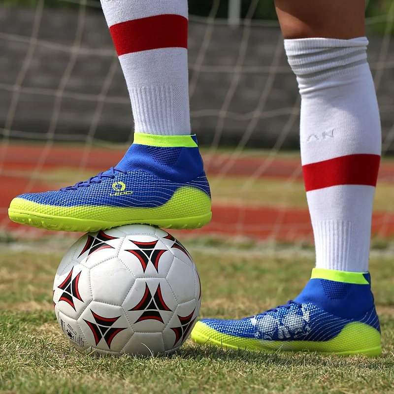 Football Boots Men Indoor Soccer Shoes High Ankle Superfly Athletic Cleats Shoe TF Hard Court Sneakers Christmas Size 35-45