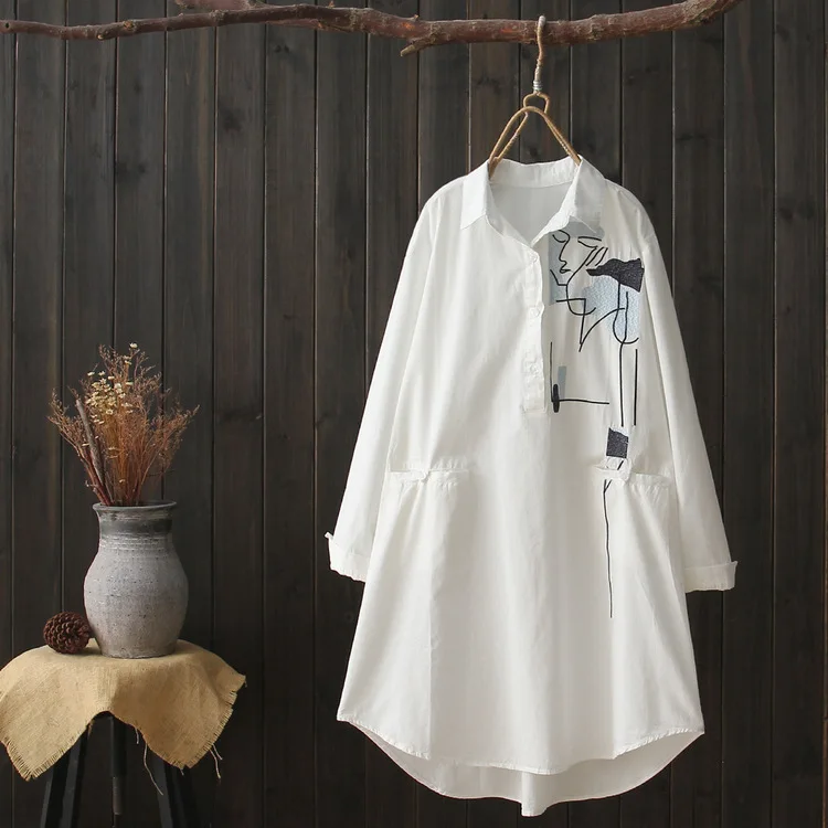 

the cartoon abstract beauty embroidery of Wen Yi Fan features a long white shirt and a loose long sleeve blouse for women