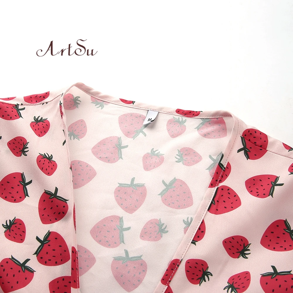 ArtSu الفراولة المطبوعة التي شيرت لطيف Kawaii V الرقبة مثير النساء قصيرة الأكمام المحاصيل أعلى T قميص السيدات الدانتيل يصل المحملة قميص ASTS20866