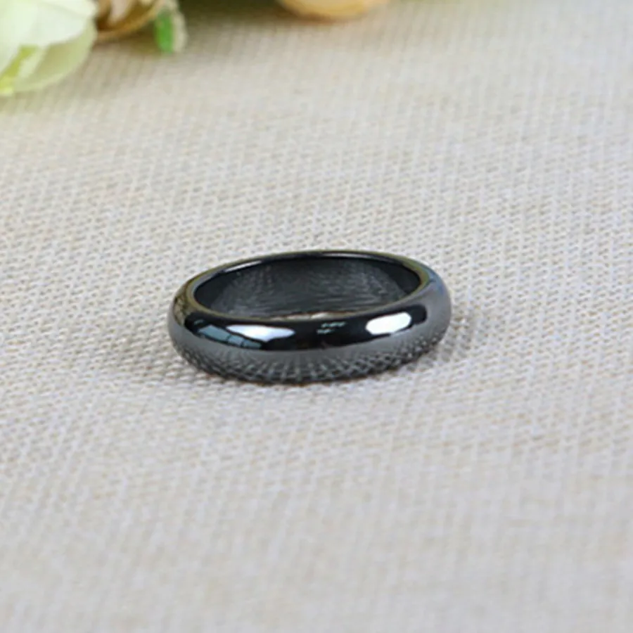 black ring