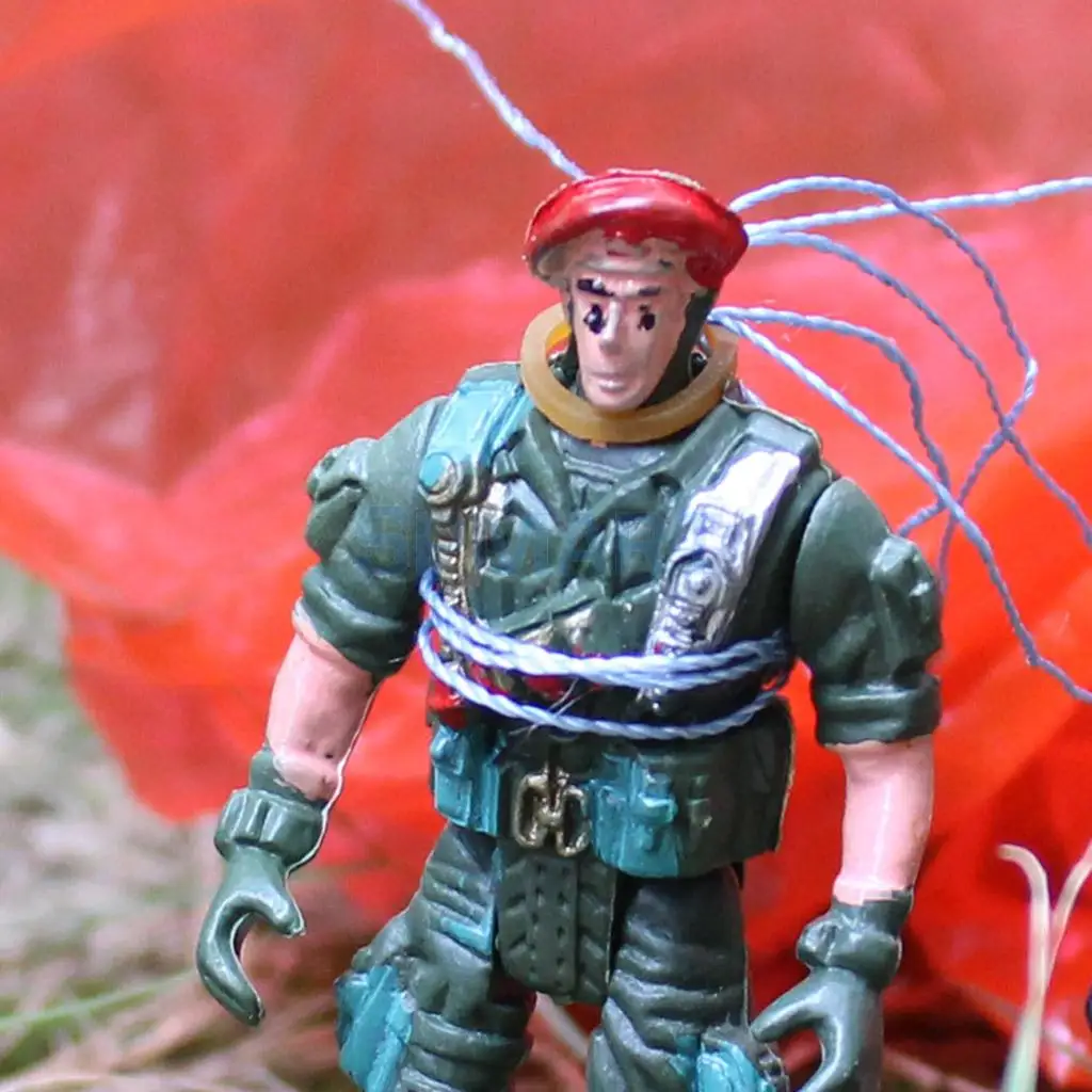 5pcs Plastic Military Playset Toy 9cm Paratroopers with Parachute Soldier Action Figures Kids Toy