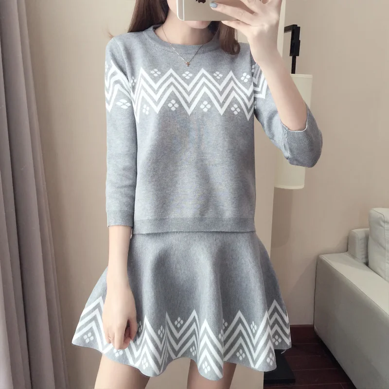 

2019 Spring New Women Print Suits Long-sleeved Sweater Mini Skirts Office Ladies Casual Work Suits