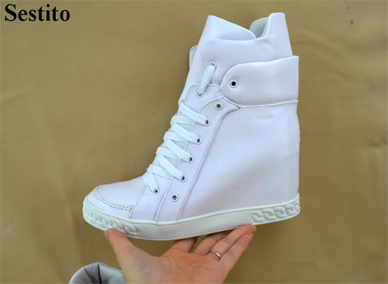 

Hot Sale 2018 Autumn Cross-tied White Flat Shoes Round Toe 8 cm Height Increasing Casual Flat With Black High Upper Women Shoes