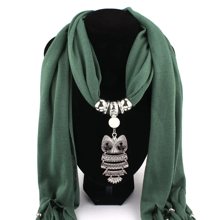 Autumn Scarf Women Necklace Scarves Luxury Owl Pendant Jewelry Tassels Scarf Winter Ladies Shawl Wraps Pashmina Bandana#LR10 - Color: Green