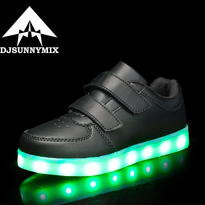 

DJSUNNYMIX 2017 New Kids USB Charging LED Light Shoes Soft Leather Casual Boy&Girl Luminous Bottom Children Party Sneakers