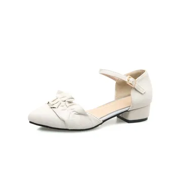 

2018 new spring and summer sweet and comfortable flowers in the square with the size code 32-45 hollow sandals 1817