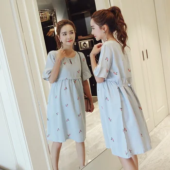 

New Korean fashion pregnant women summer fresh small floral short-sleeved loose pregnant women out breastfeeding dress