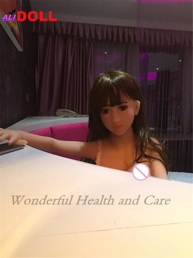 Free-Shipping-145cm-Japanese-Love-Doll-High-Quality-Medical-Real-TPE-with-Skeleton-Artificial-Vagina-Anal (3)