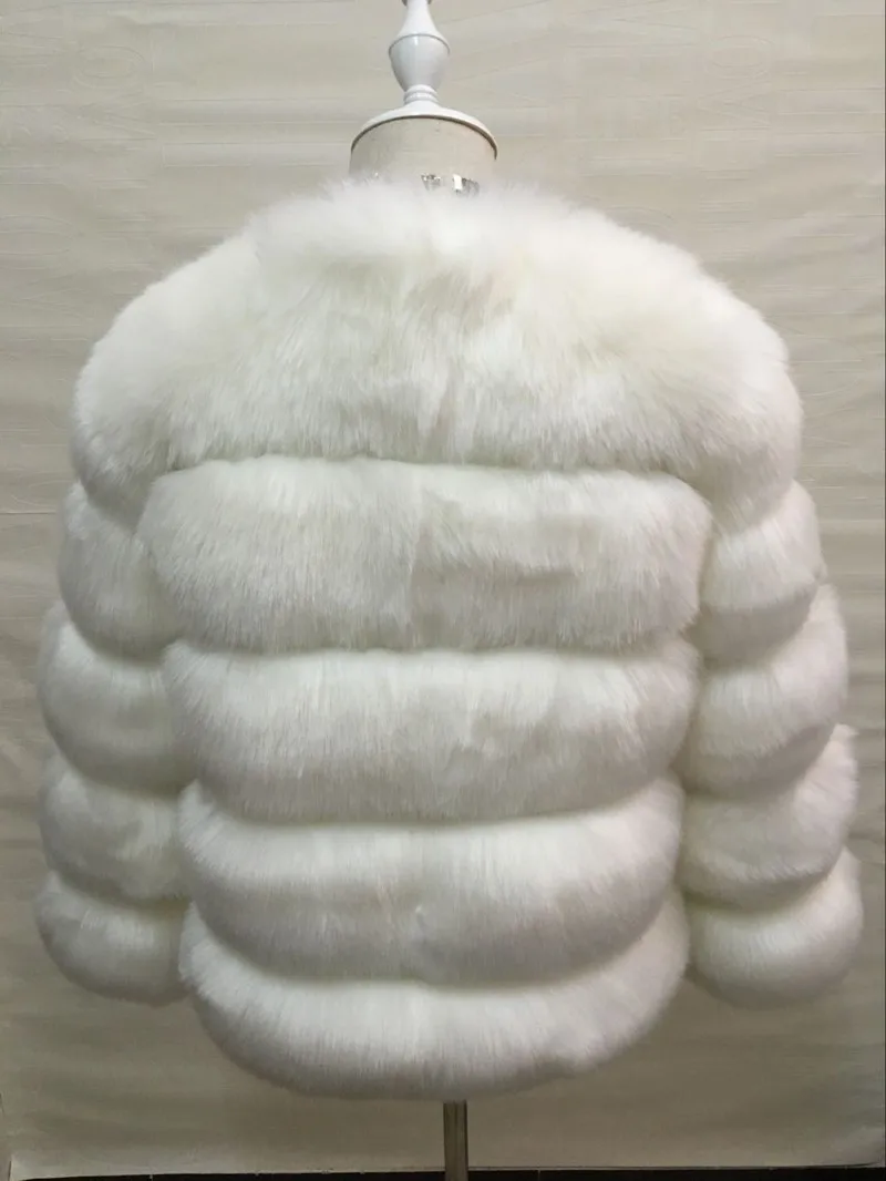 Новинка года; зимнее короткое пальто с круглым воротником; пальто с мехом; женская одежда для развития