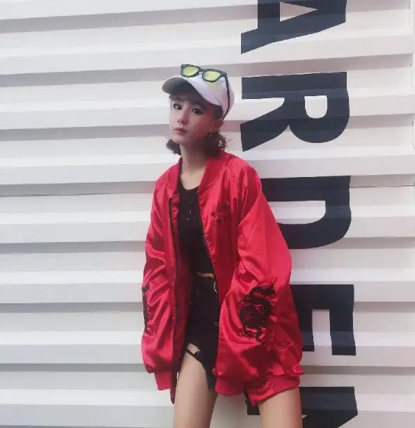 

New men and women embroidered baseball uniform spring loose couple short coat