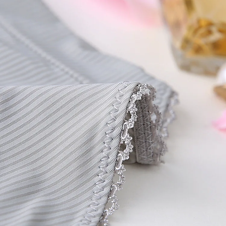 4326096312_1955360391