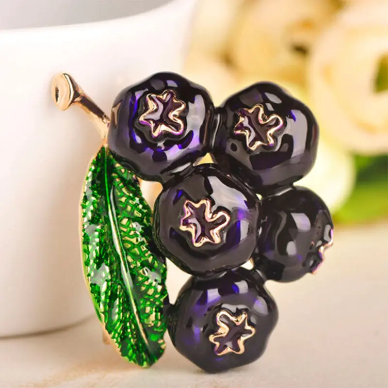 

Fashion Dark Blue Enamel Blueberry Shape Badge Women Kids Men Cool Gifts Fruit Badge Accessories Team Uniforms Badge