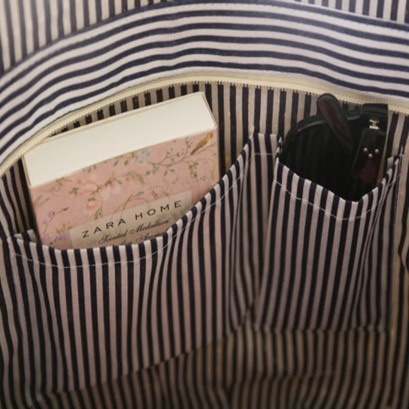 3194042703_836269708