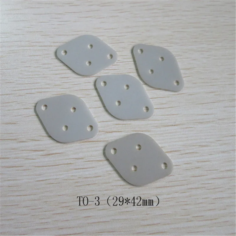To-3p/to-3 прокладка нитрид алюминия керамический лист-220/247/264 нитрид алюминия керамический лист AIN с отверстиями