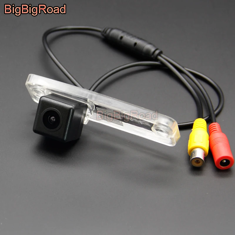 

BigBigRoad Car Rear View Camera For Subaru SW4 Impreza WRX Sedan / Forester 2010 -2012 / Outback 2012 2013 / Legacy Wagon BL BP