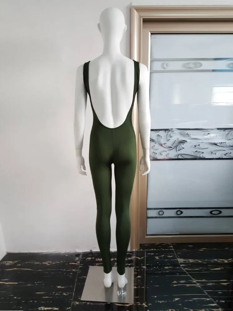 2721633688_2011816866