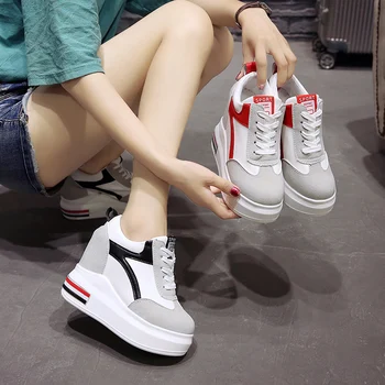 

New 2018 European and American style fashion platform flat casual shoes wild waterproof platform 12CM high heels.