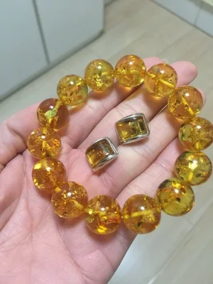amber earrings (2)