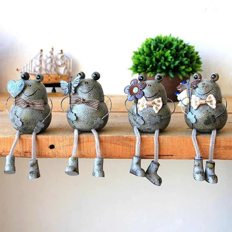 

1pc Resin Wrought iron Frog Figurine Creative Dolls Gifts Handicrafts furnishing articles