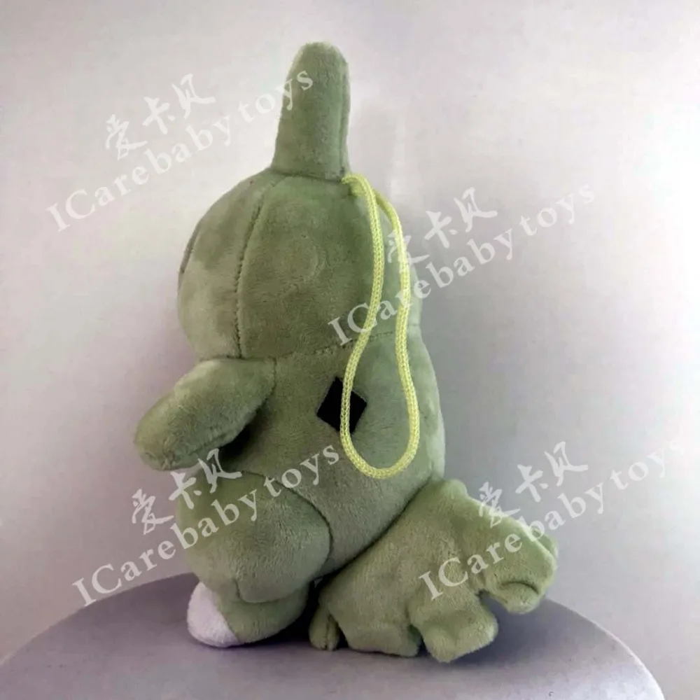 Можно повесить новые Larvitar Peluche 22 см плюшевые куклы мягкие аниме мультфильм мягкие вечерние подарочные мягкие игрушки