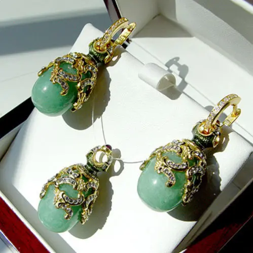 

1809 SUPERB EARRINGS & PENDANT SET STERLING SILVER with GOLD GENUINE JADE