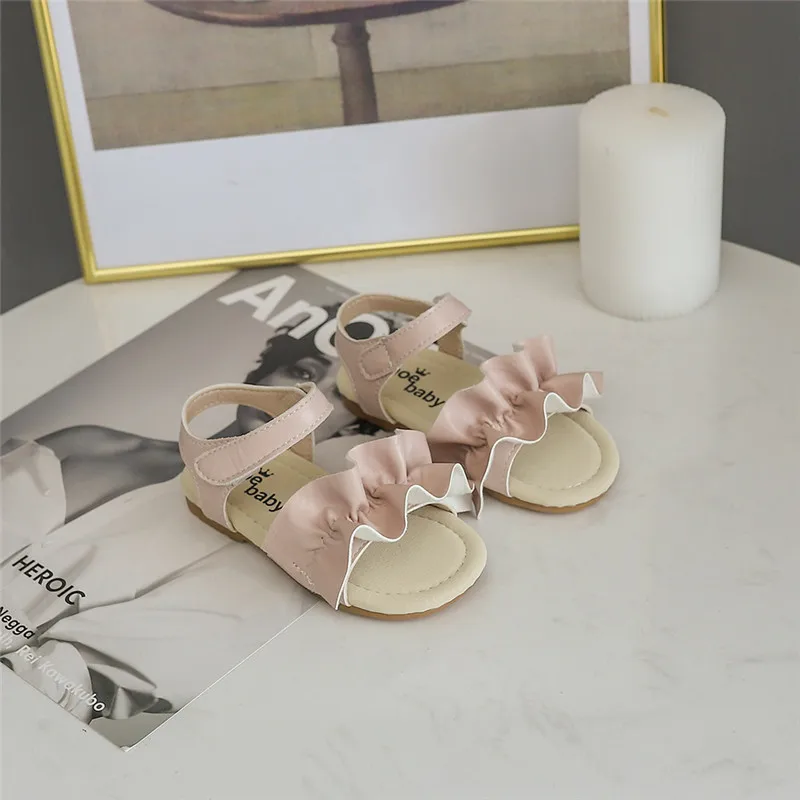 

NEW Sandals Girls Children Summer Shoes Kids Sandals For Girls PU Leather pleated Princess Shoes Girls beach Soft Sandals
