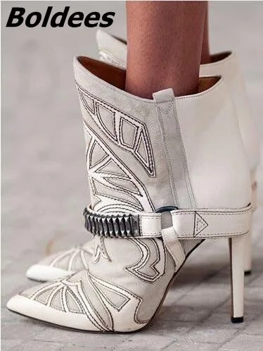 Embroidery Boots (3)