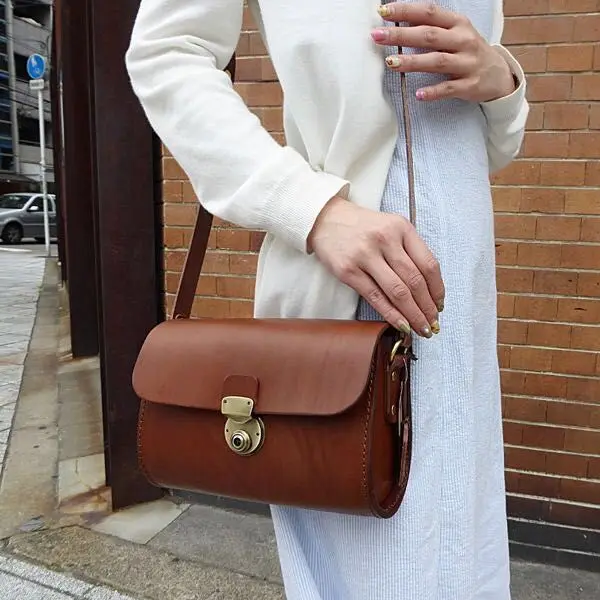 

[B-059]DIY leather art round bottom lock women's shoulder bag cutted pattern version DIY Leather Bag Paper Drawing 1:1 Scale
