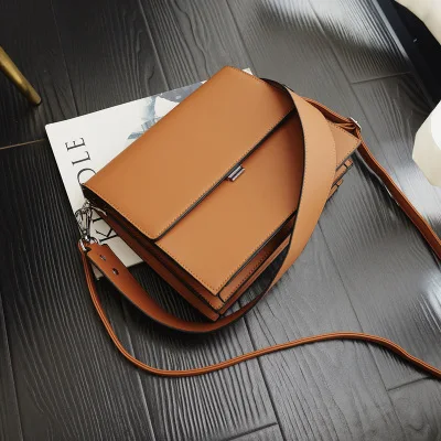 brown shoulder bag Kweco Vader, вместительная сумка через плечо, дизайнерские сумки, женские сумки, известные бренды, сумки через плечо для женщин, Bolsas Femininas - Цвет: brown shoulder bag