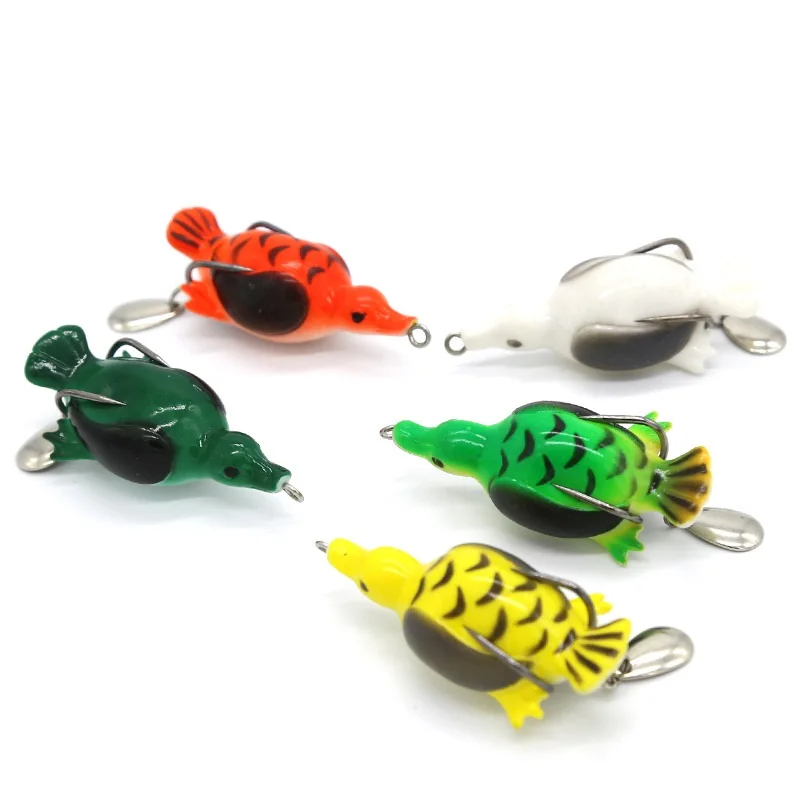 1PCS Fishing Lure Wobblers Artificial Bait Floating Duck Lure Soft Bait With Hooks Sequin Spoon Frog Lure Pesca