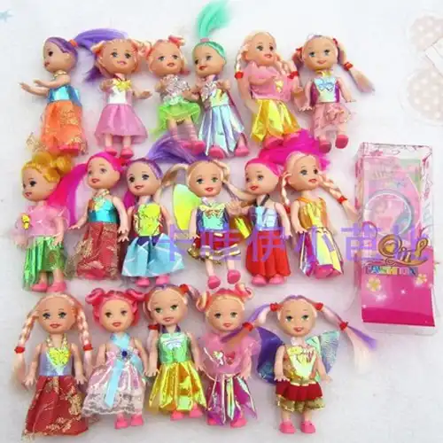 barbie doll clothes and accessories