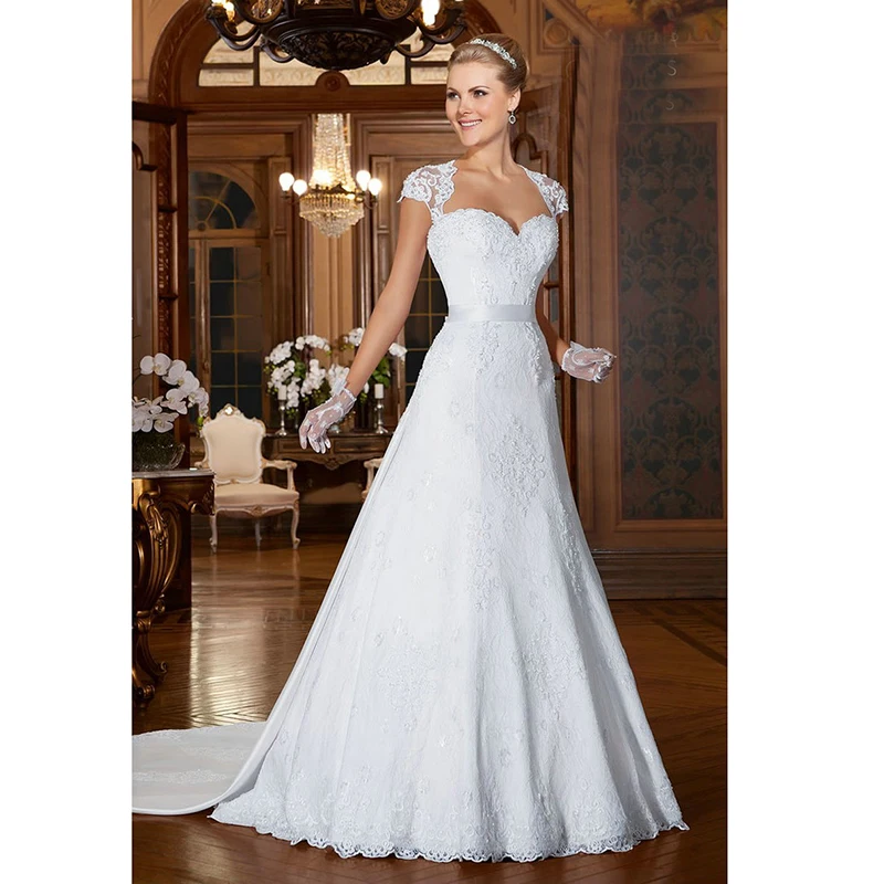 Delicate Wedding Dresses with Detachable Train Sweetheart