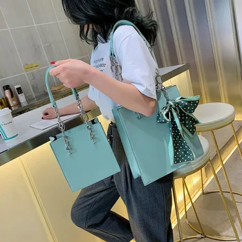 

Fashion Women Tote Bag Brand Designer Leather Handbags Chain Shoulder Bags Small Crossbody Bags For Women Scarves Bolsas 2 Size