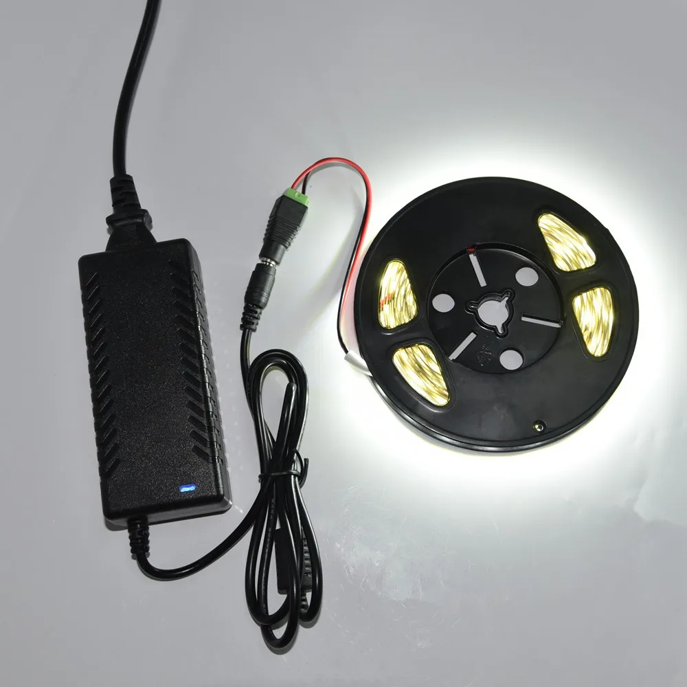 Супер яркий SMD 60leds/м белый/теплый белый/холодный белое DC12V Светодиодные полосы + 60 вт адаптер питания комплект