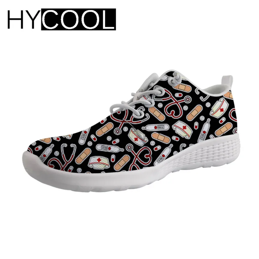 HYCOOL المرأة أكوا أحذية لطيف الكرتون ممرضة الطباعة المنبع أحذية للسباحة الإناث رياضية الشاطئ الشقق أحذية الصيف 2019