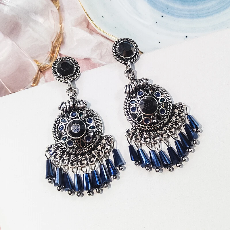 

2018's new vintage lady earrings long party extravagant earrings