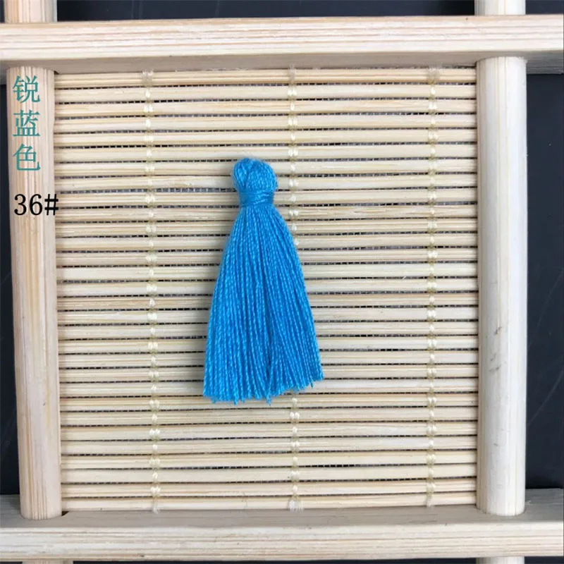 100PCS 3CM Mini Cotton Thread Fabric Tassel DIY Pendant Jewelry Key Making Fringe Trim Craft Tassels Sewing Accessories - Цвет: 36