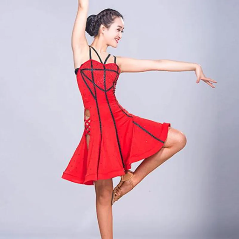 Красный Латинской Танцевальный костюм Латинской платье женщин Латинской конкуренция платье ча-ча Одежда для танцев пикантные Танцы